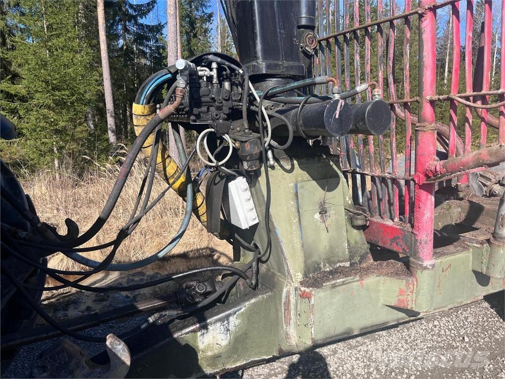 Kesla Forester 400 + Metsäkärry Otros
