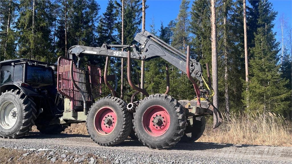 Kesla Forester 400 + Metsäkärry Otros