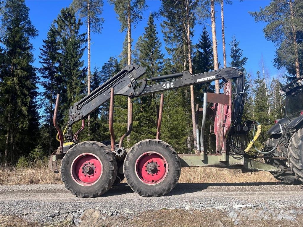 Kesla Forester 400 + Metsäkärry Otros