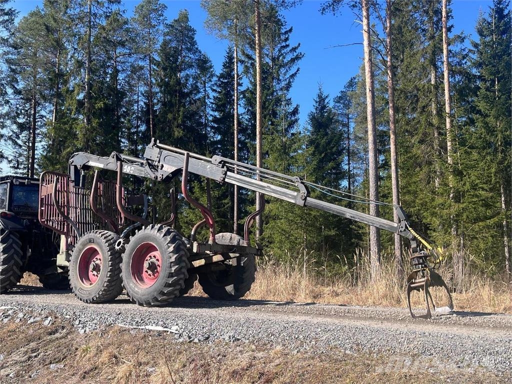 Kesla Forester 400 + Metsäkärry Otros