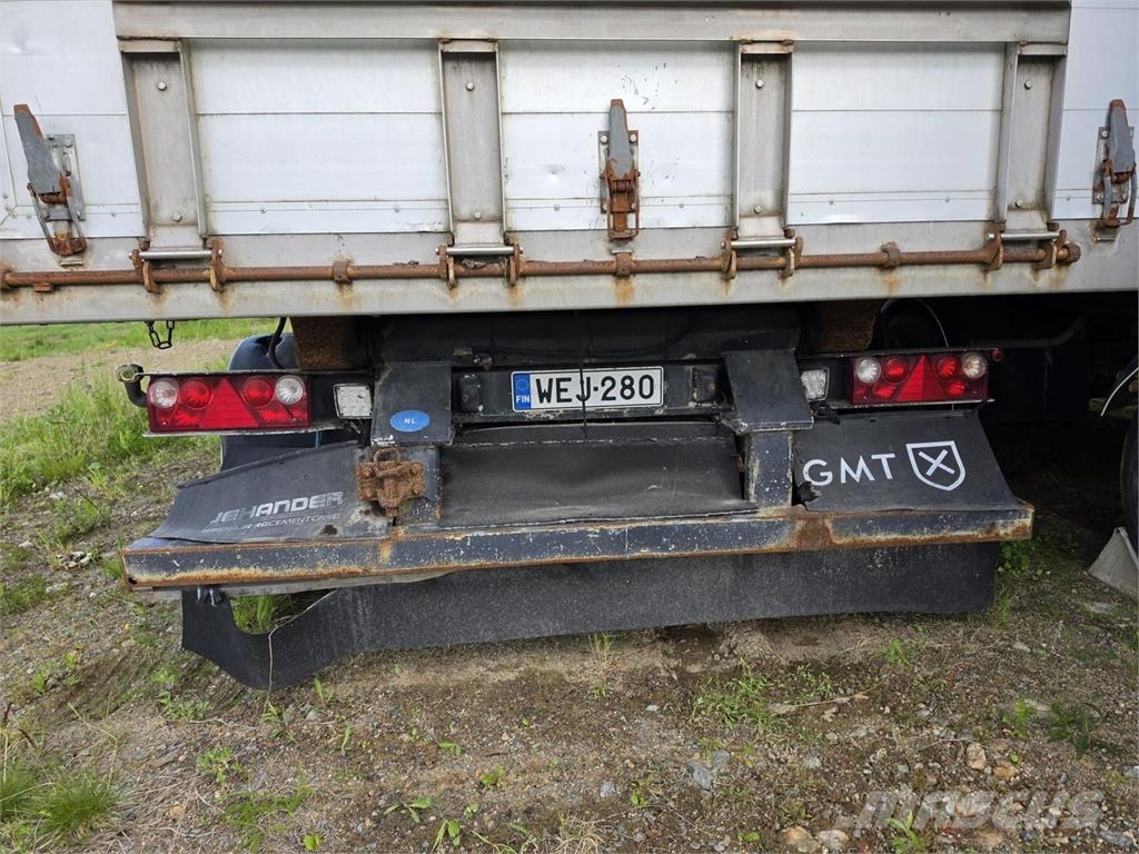 Knapen 3-aks. Kippaava perävaunu Bañera