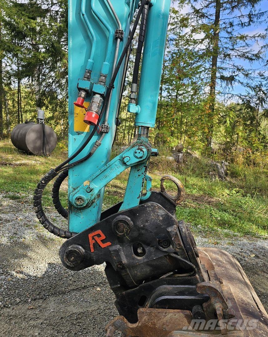 Kobelco SK 55 SRX-6, 3 kauhaa Miniexcavadoras