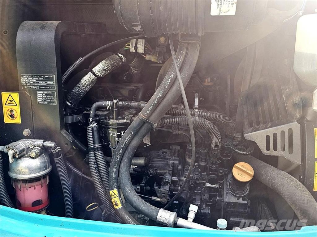 Kobelco SK 55 SRX-6, 3 kauhaa Miniexcavadoras