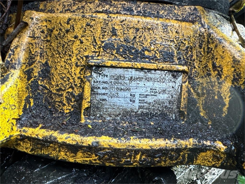 Kobelco SK140 SRLC-7 Excavatoare pe șenile