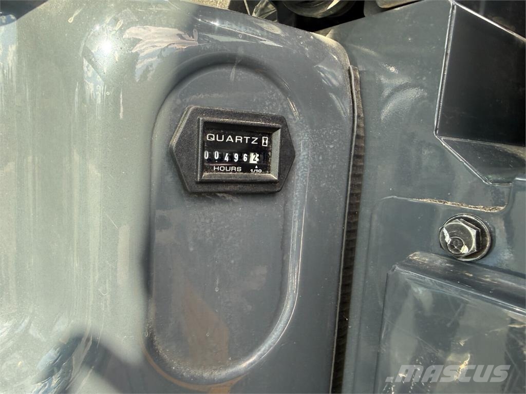 Kobelco SK17SR-3E حفارات صغيرة أقل من 7 طن (حفارات صغيرة)