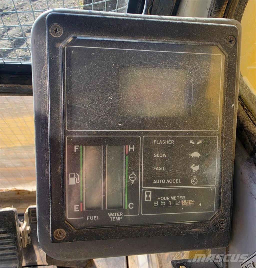 Kobelco SK330LC, Kauha Telakaivukoneet