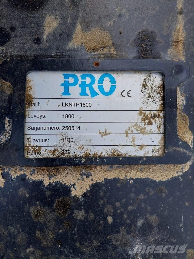 Komatsu 210 L c Bageri gusjeničari