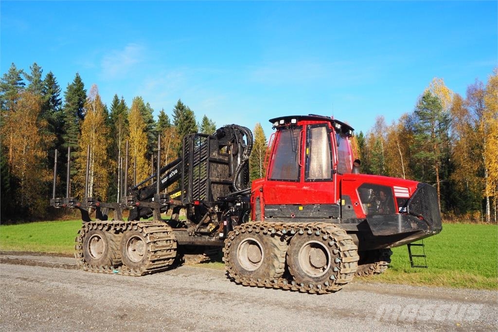 Komatsu 855 Forvarderi