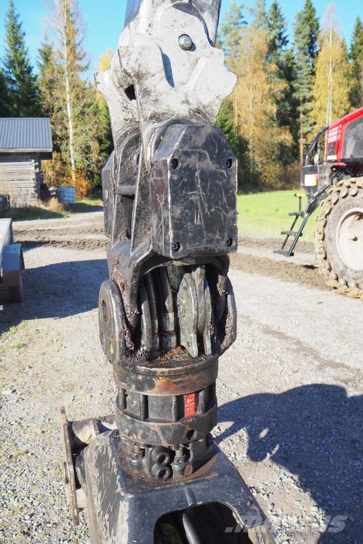 Komatsu 855 Forvarderi