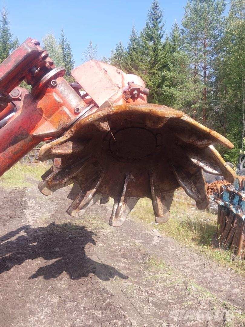Komatsu 855.1 Μεταφορείς ξυλείας