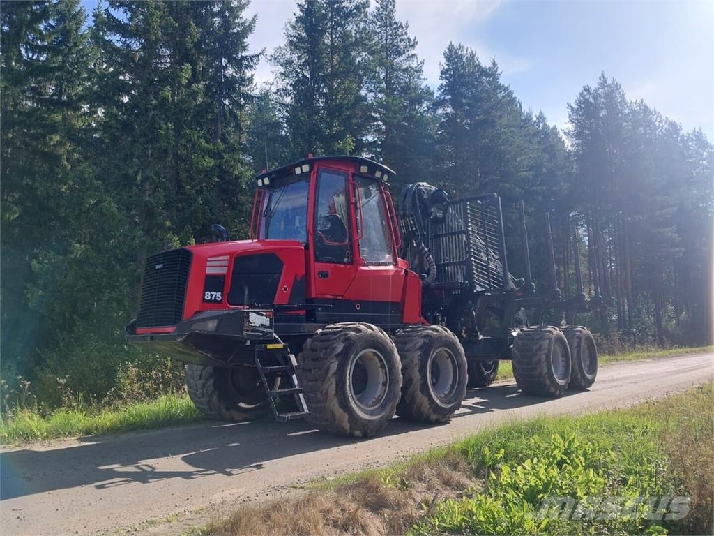 Komatsu 875 Μεταφορείς ξυλείας