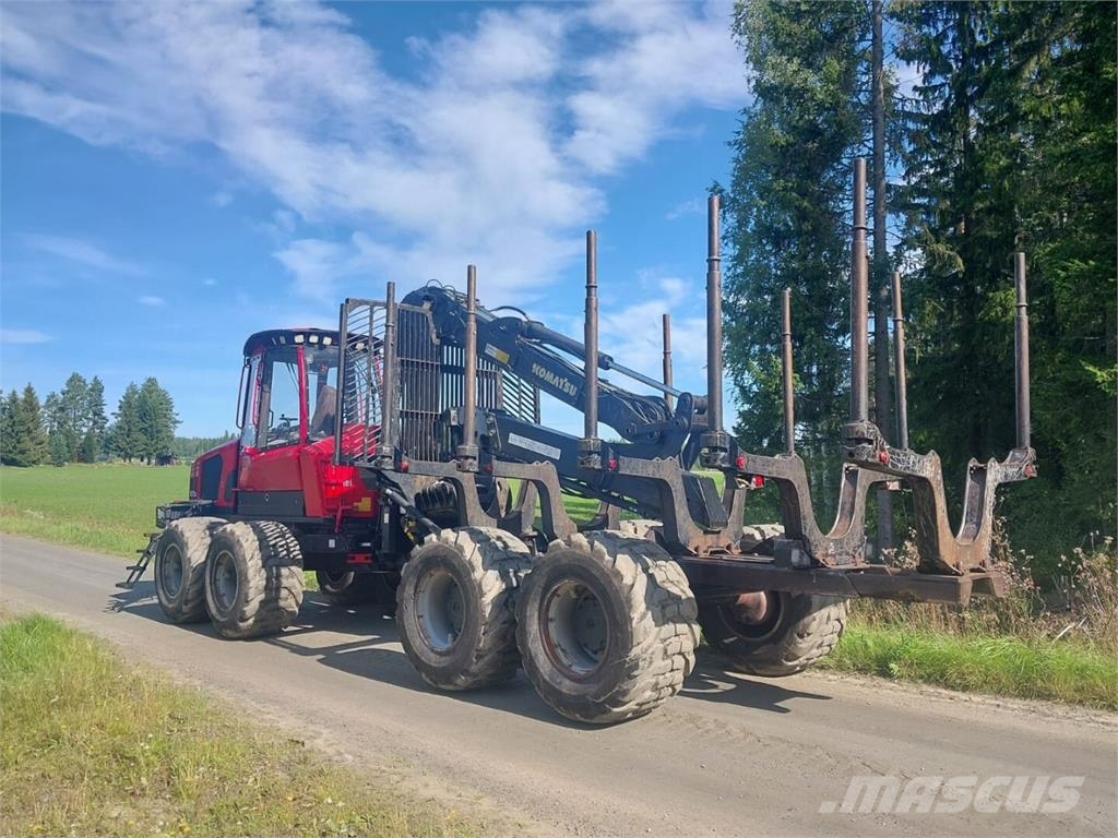 Komatsu 875 Μεταφορείς ξυλείας