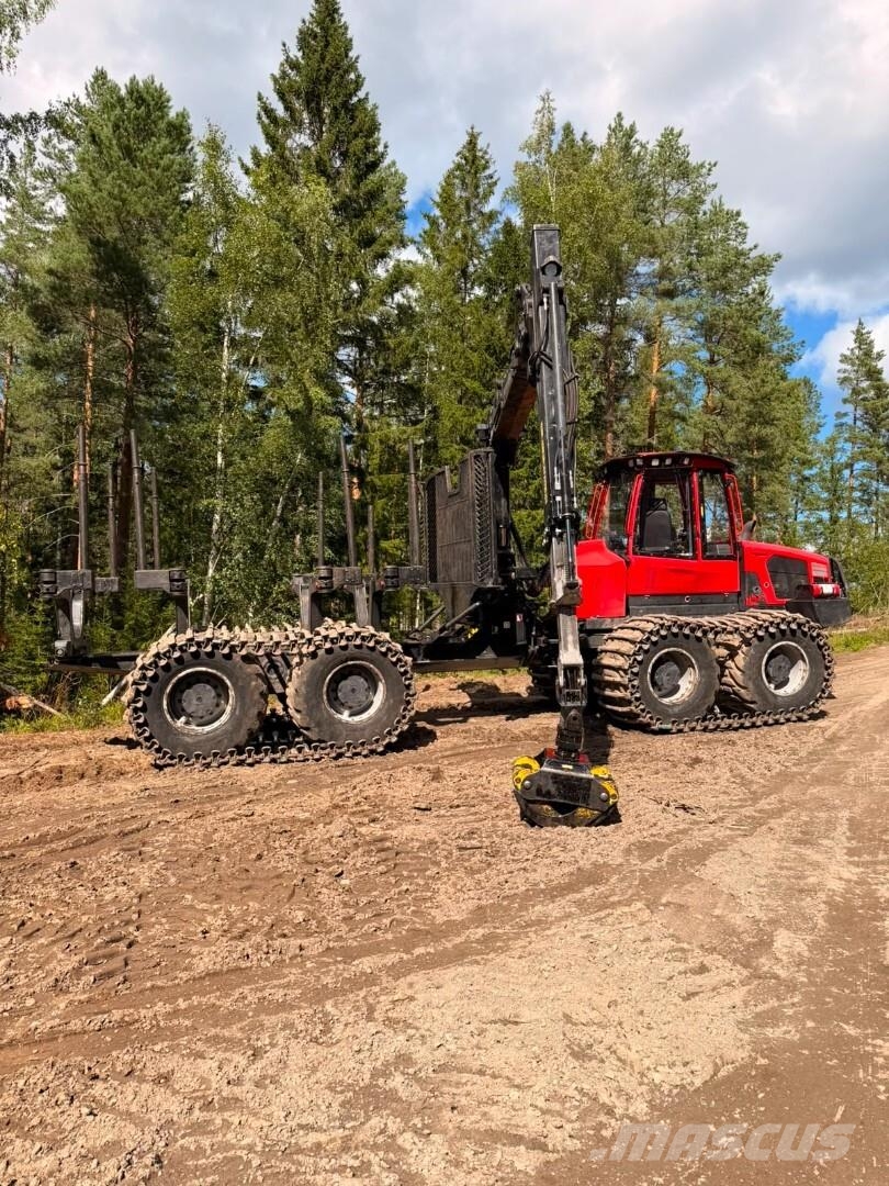 Komatsu 895 Forwarder
