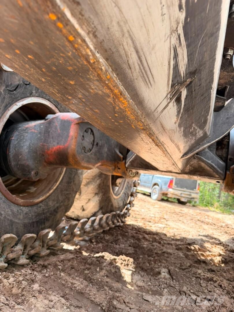 Komatsu 895 Forwarder