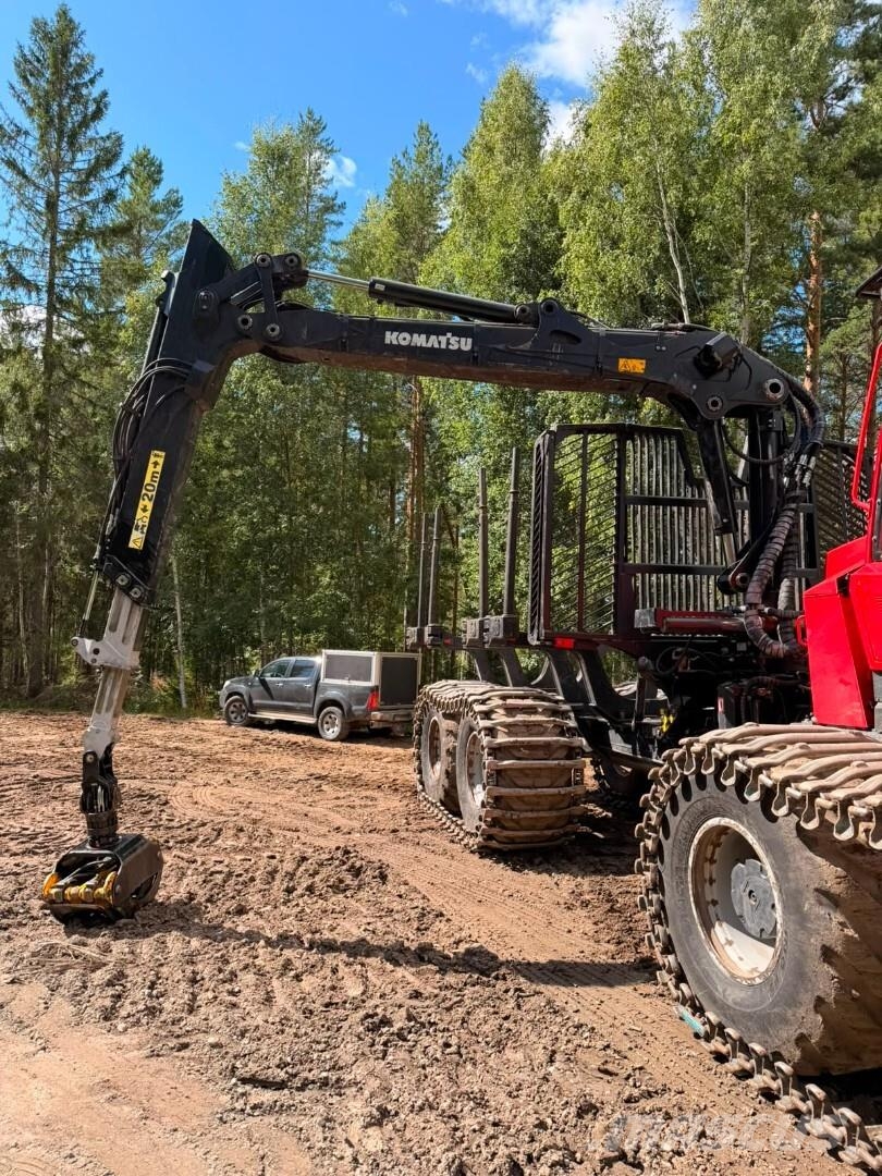 Komatsu 895 Forwarder