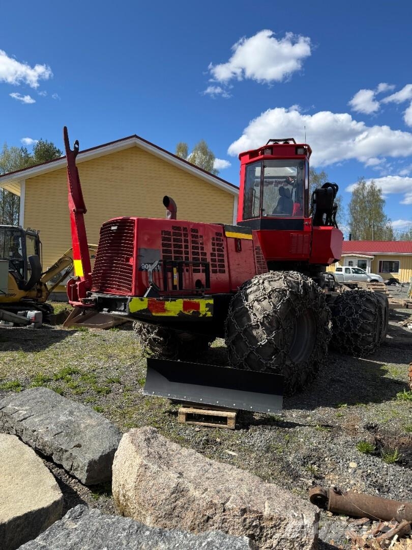 Komatsu 901 TX Харвестери