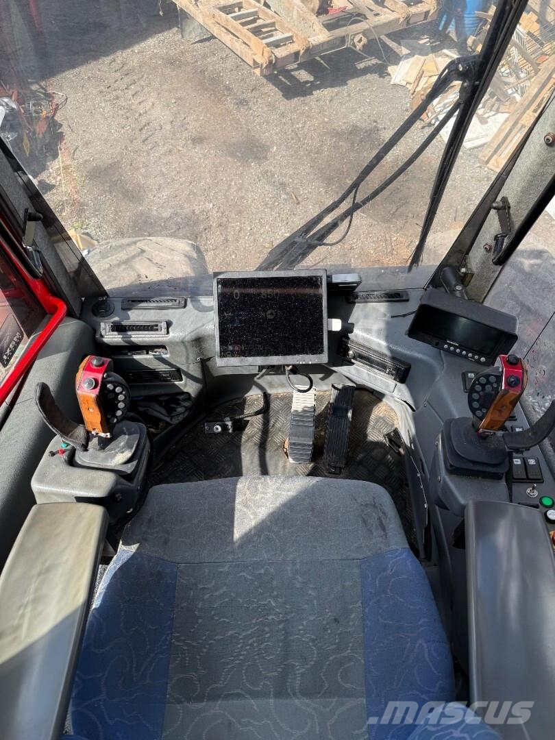 Komatsu 901 TX Харвестери