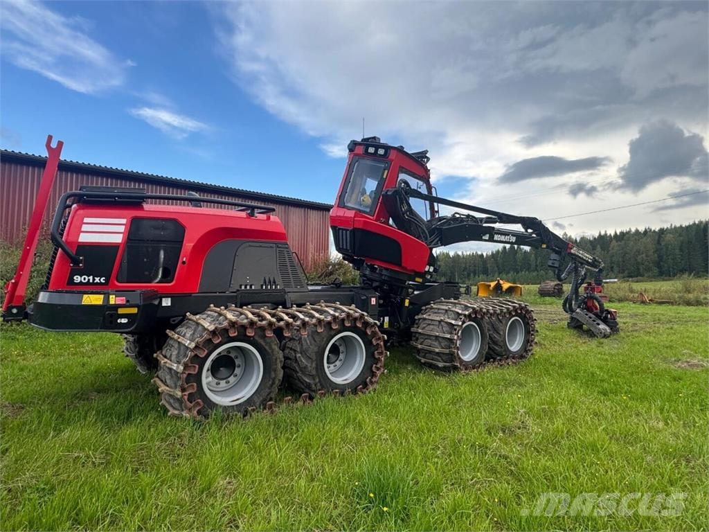 Komatsu 901 xc Θεριζοαλωνιστικές μηχανές