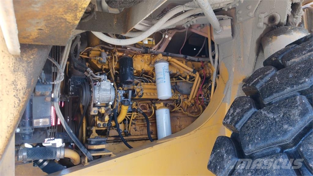 Komatsu HD 405-6 ساحبات مفصلية