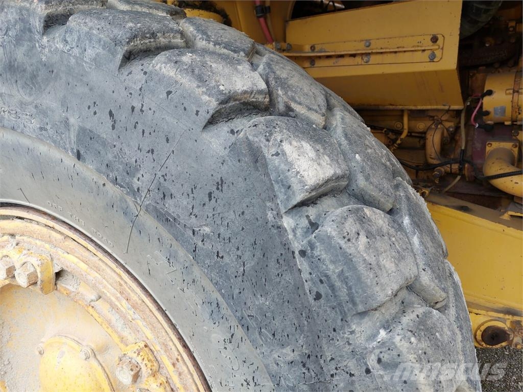Komatsu HD 405-6 ساحبات مفصلية