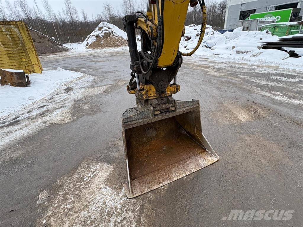 Komatsu PC 78 US-10 Közepes (midi) kotrók 7 t - 12 t