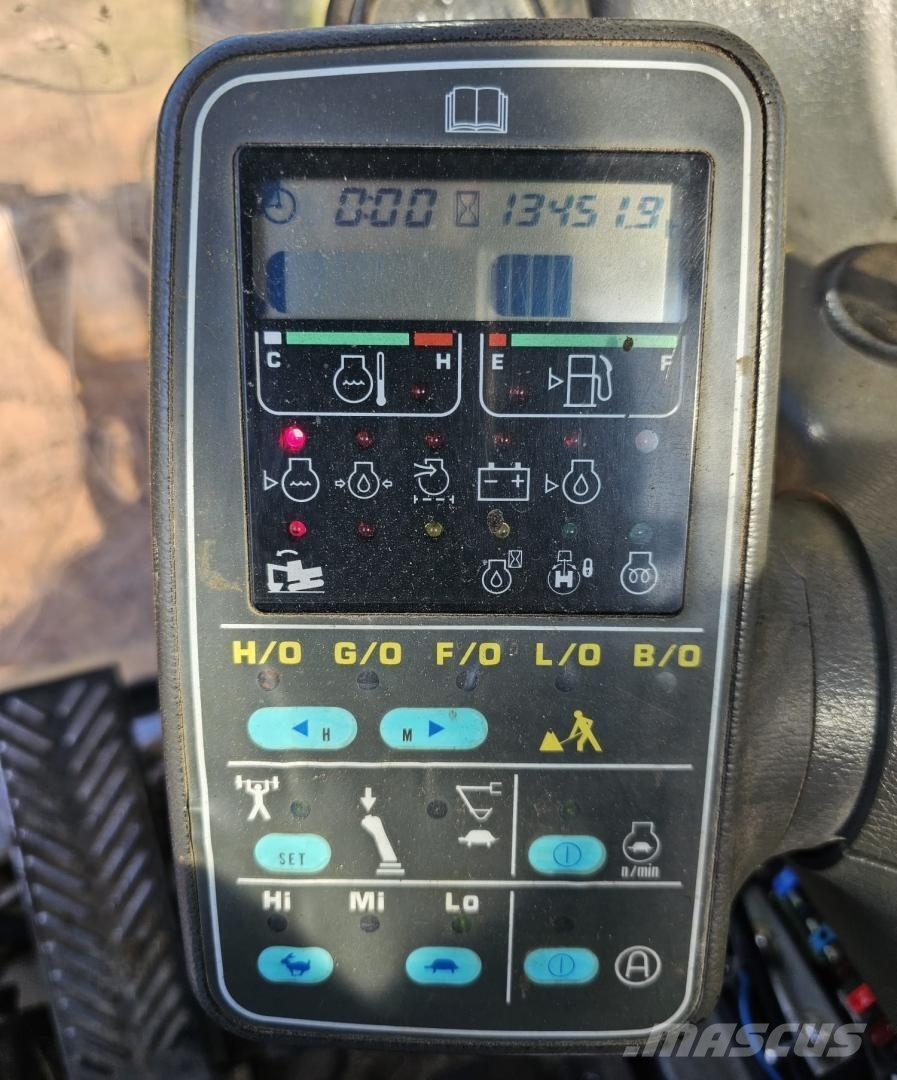 Komatsu PC180LC-6K, Kauha حفارات زحافة