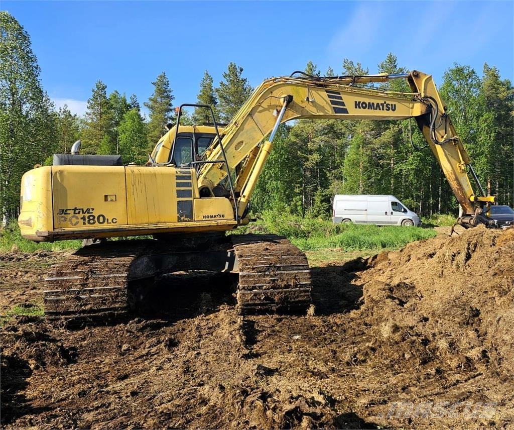 Komatsu PC180LC-6K, Kauha حفارات زحافة