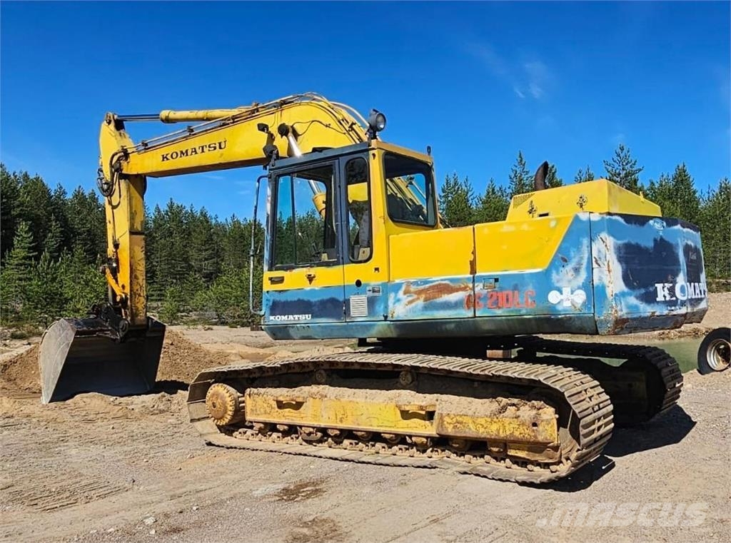 Komatsu PC210LC-3 حفارات زحافة