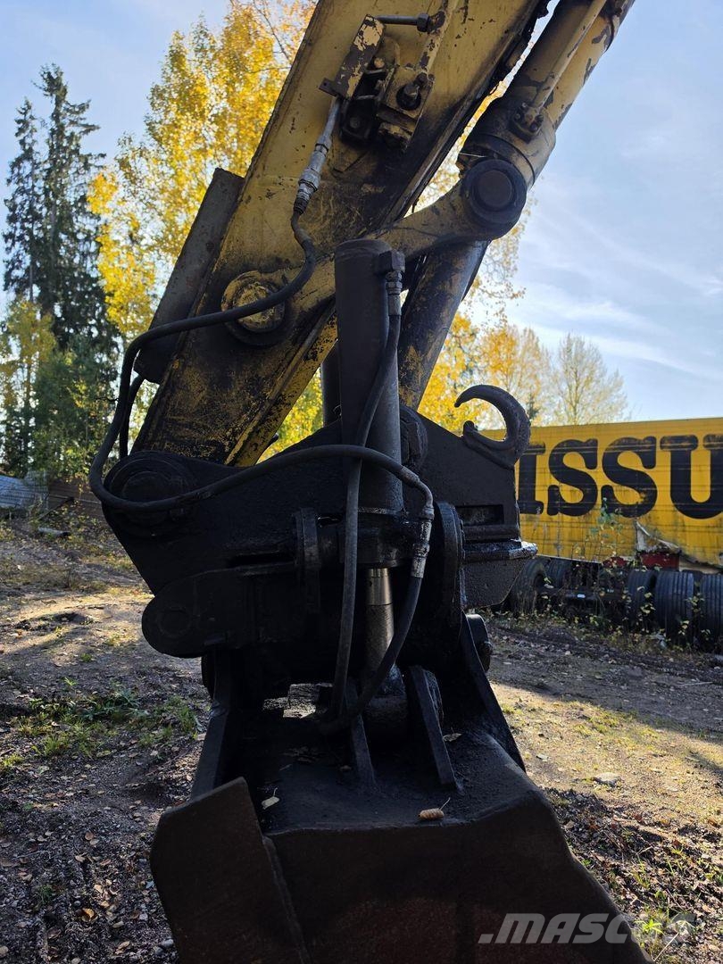 Komatsu PC240LC-3, Kallistuva luiskakauha Telakaivukoneet