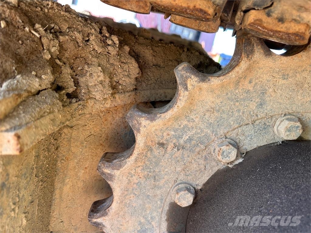 Komatsu PC70-7 Väikeekskavaatorid 7t-12t