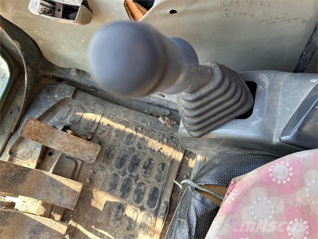 Komatsu PC70-7 Väikeekskavaatorid 7t-12t