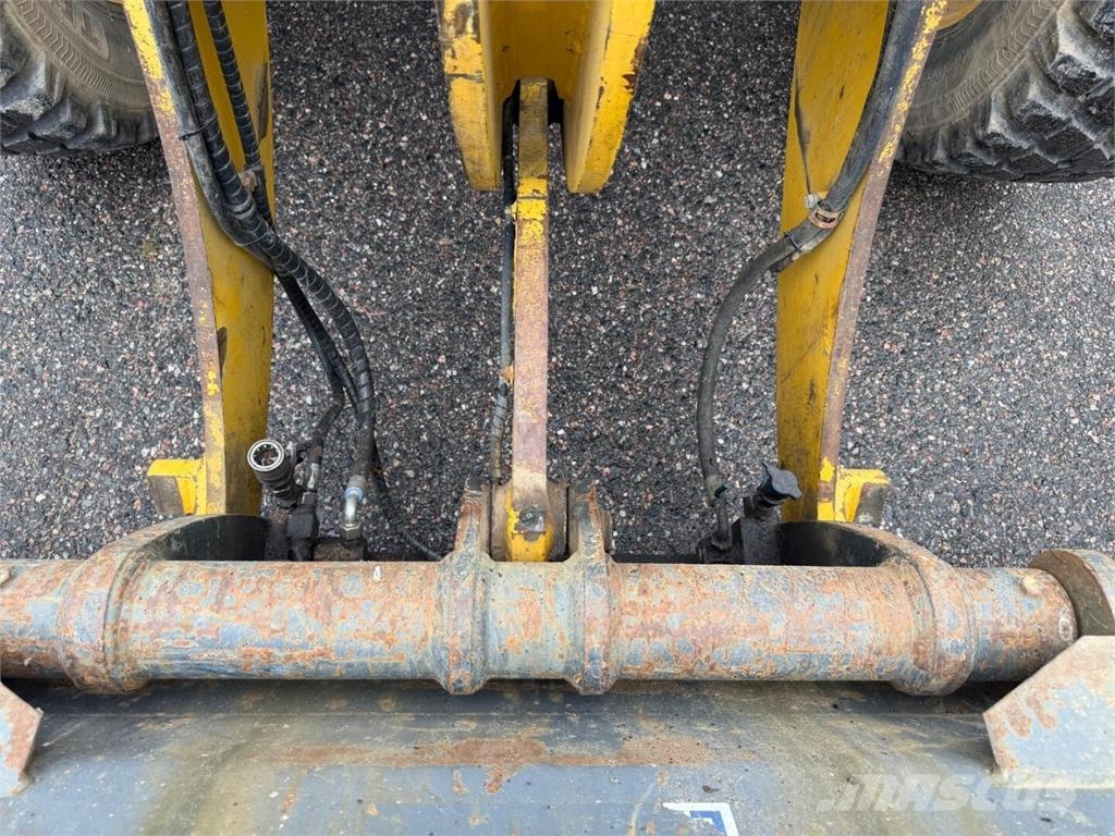 Komatsu WA 100M-6 Radlader