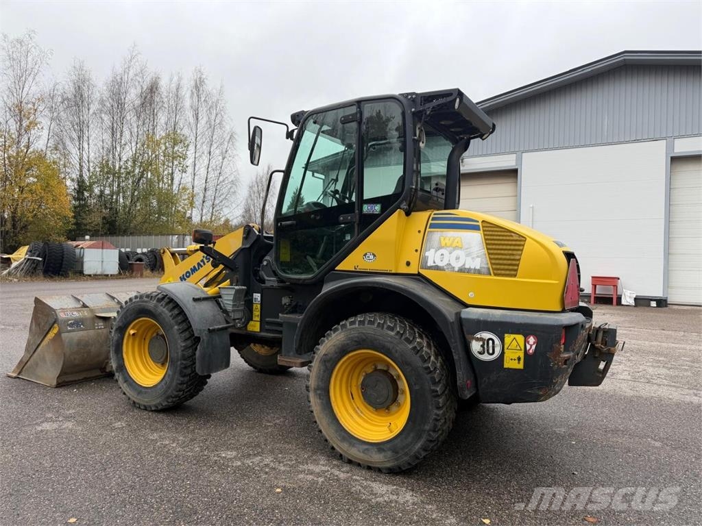 Komatsu WA 100M-6 Radlader