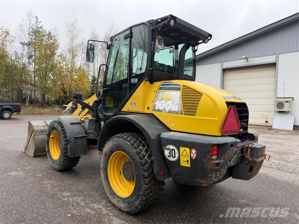 Komatsu WA 100M-6 Radlader