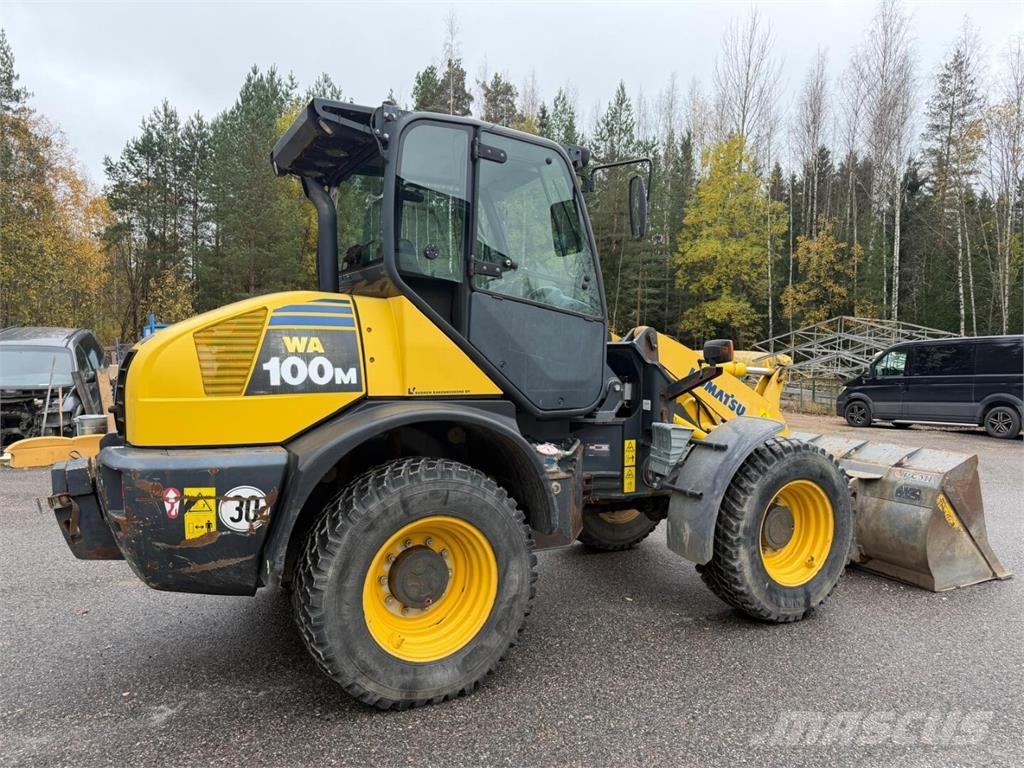 Komatsu WA 100M-6 Radlader
