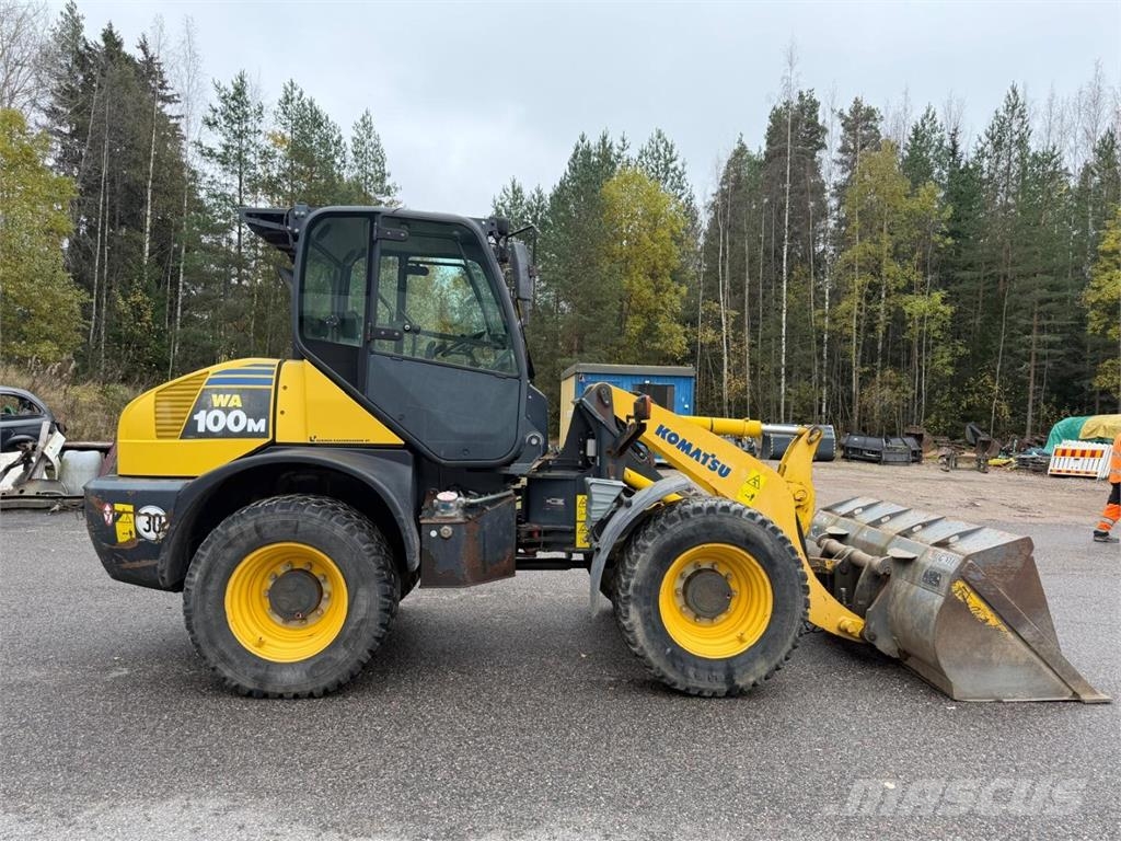 Komatsu WA 100M-6 Radlader