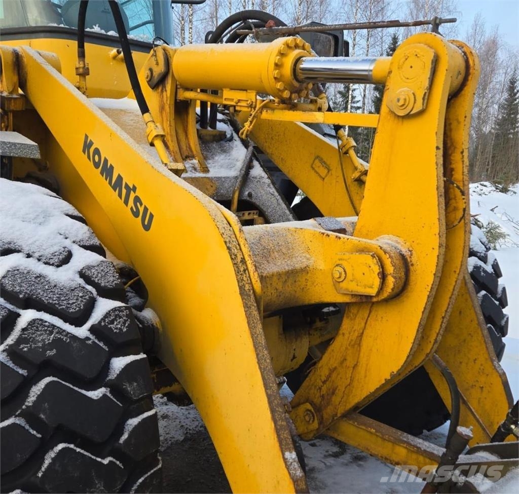 Komatsu WA320, kauha, rasvari Wheel loaders