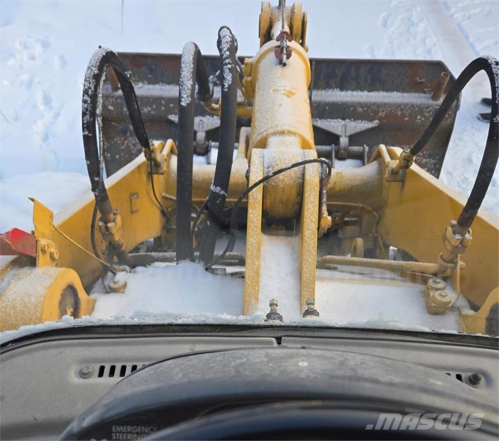 Komatsu WA320, kauha, rasvari Wheel loaders