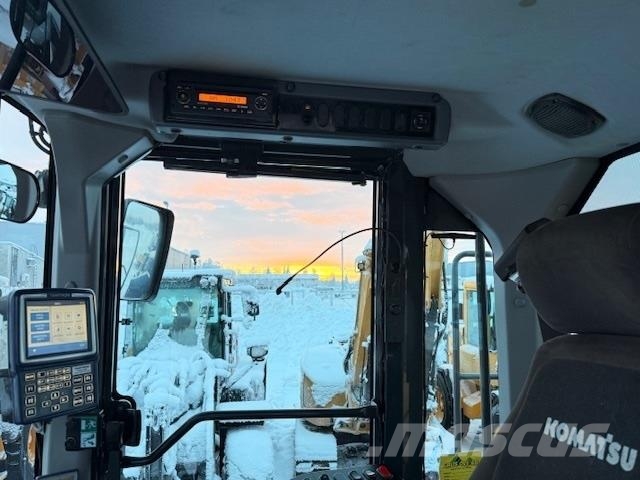 Komatsu WA470-7 Wheel loaders