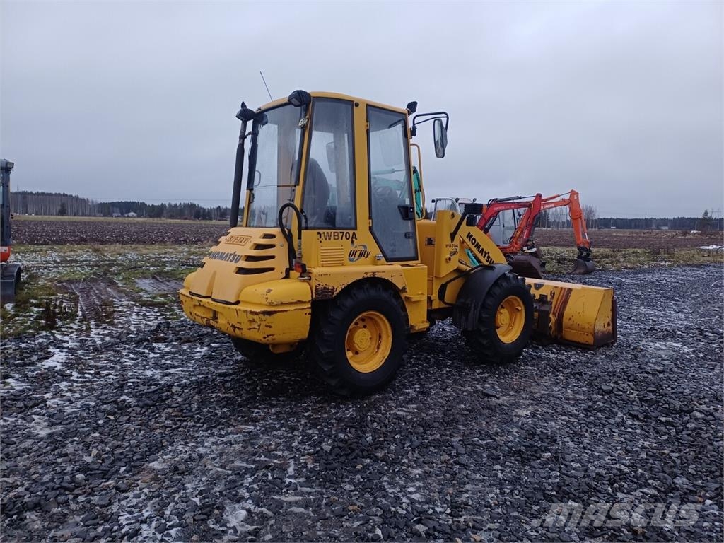 Komatsu WB70A Pyöräkuormaaja Kolesni nakladalci