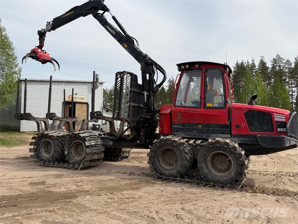 Komatsu XF855-2 Forvarderi