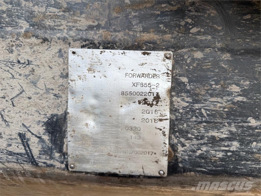 Komatsu XF855-2 Forvarderi