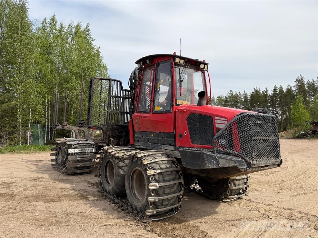 Komatsu XF855-2 Forvarderi