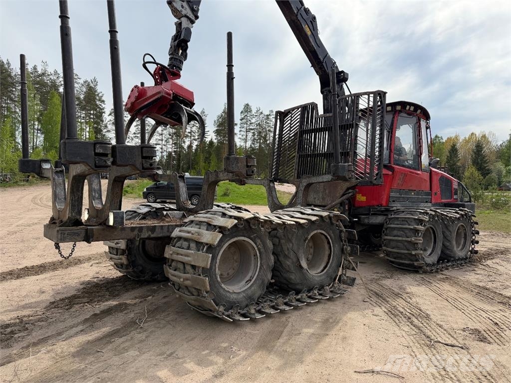 Komatsu XF855-2 Forvarderi
