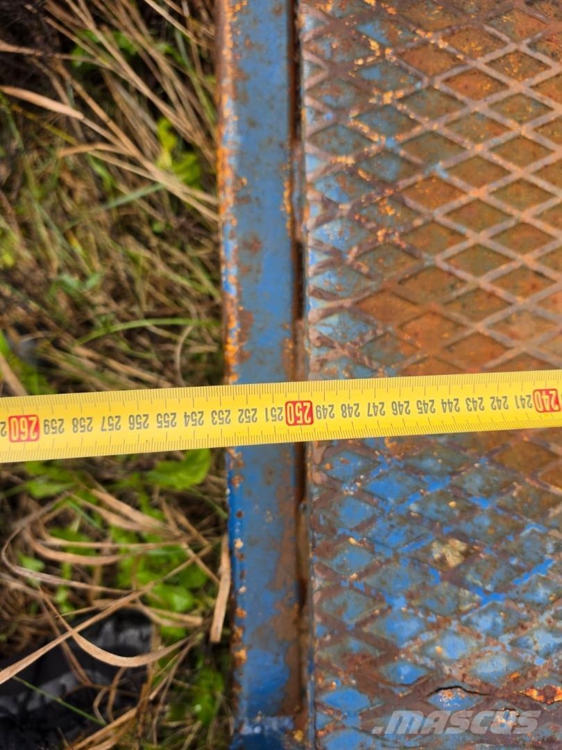 Konelava 7,8m Pritschen