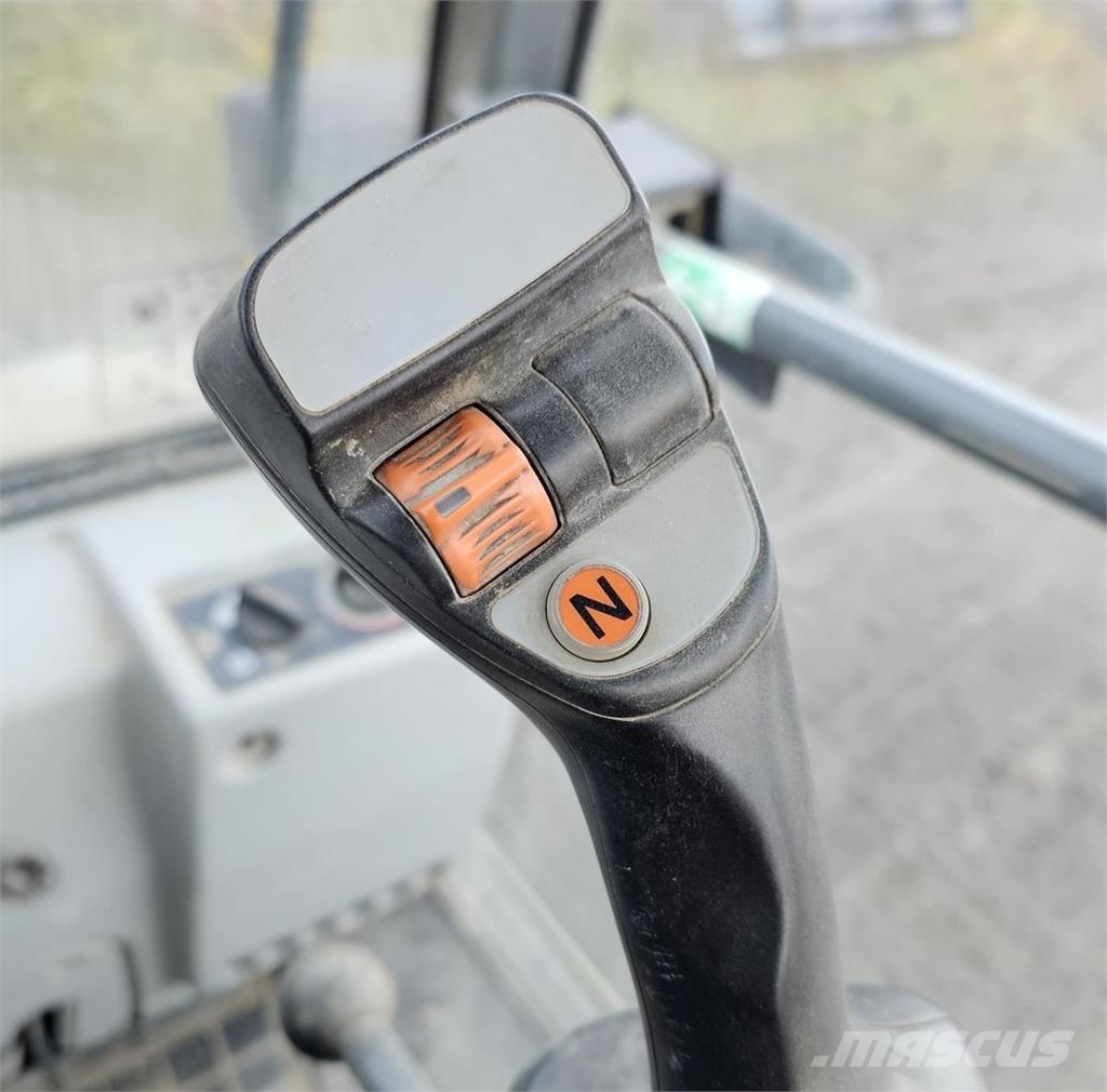 Kramer ALLRAD 380, Kauha, Trukkipiikit 輪胎式裝載機