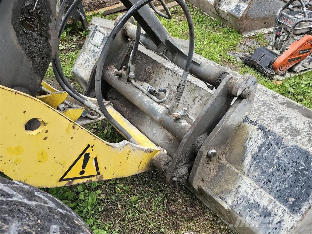 Kramer ALLRAD 750, tasauskauha, trukkipiikit Rataslaadurid