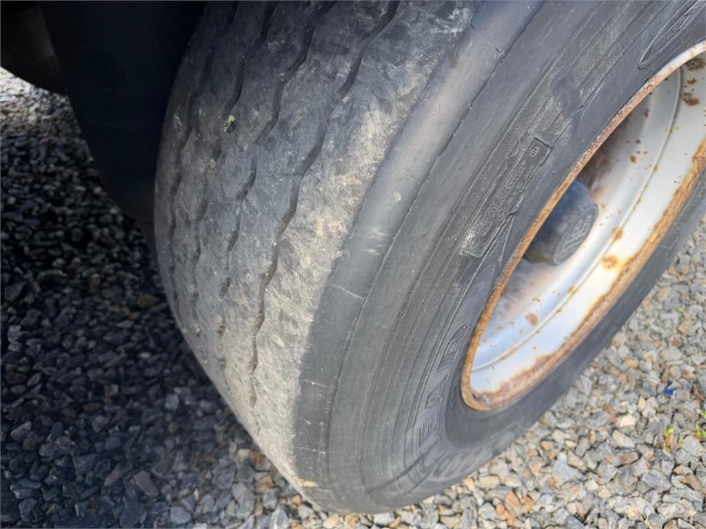 Krone 14tn kaula, BPW-akselit Curtainsiderauflieger