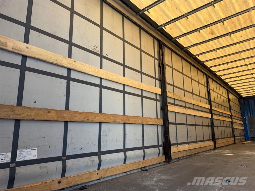 Krone 15tn kaula , tolppataskut Tents puspiekabes