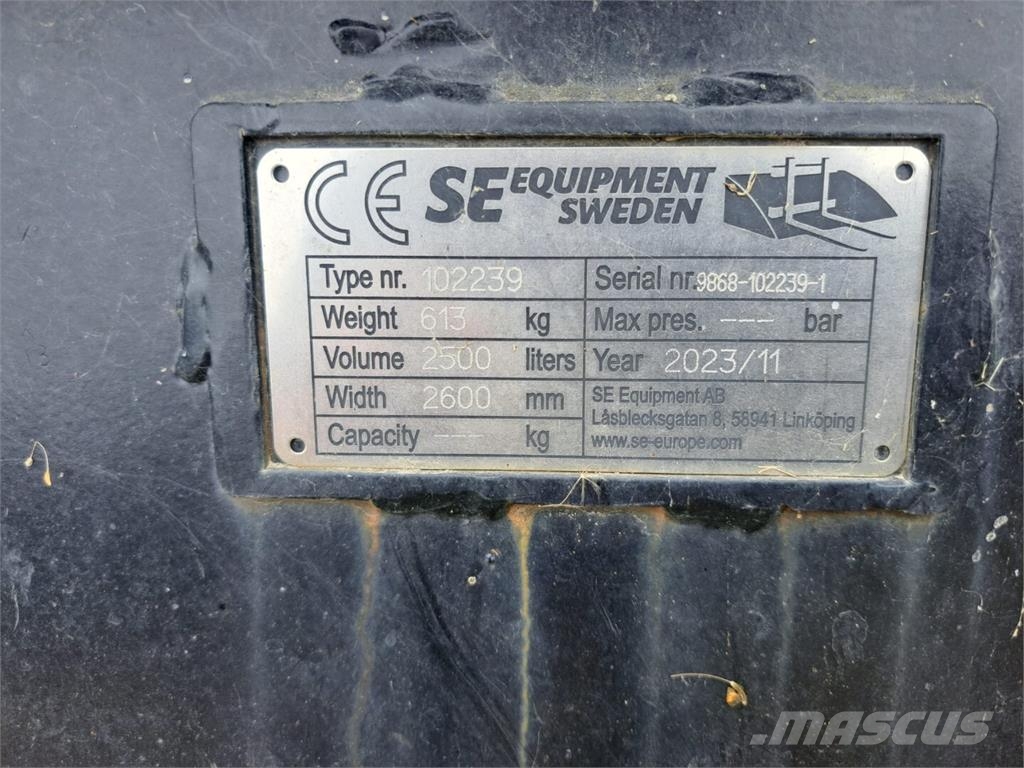 Lännen 8800 Εκσκαφείς Φορτωτές τύπου JCB